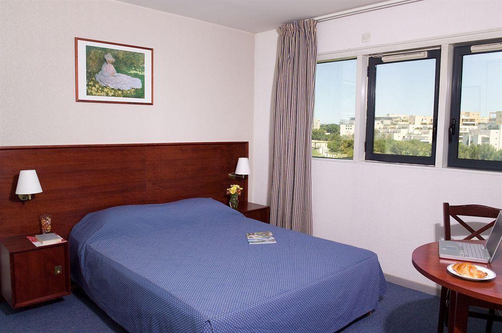 Residence Les Consuls De La Mer Монпелие Екстериор снимка